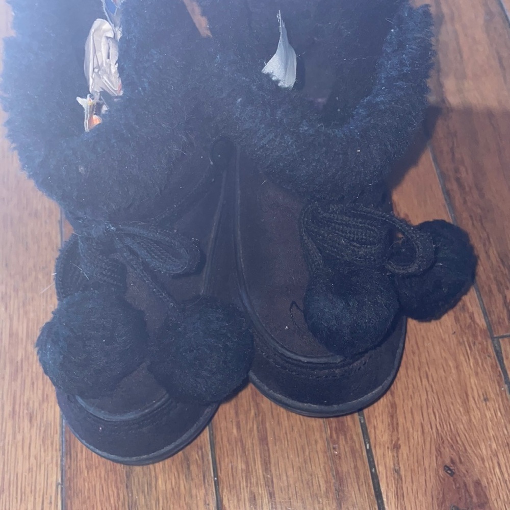 Kids ankle suede boots